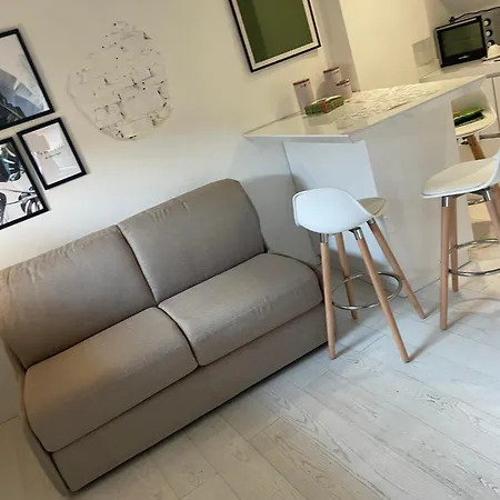 Un Piccolo Rifugio Nel Borgo アパート ベルガモ